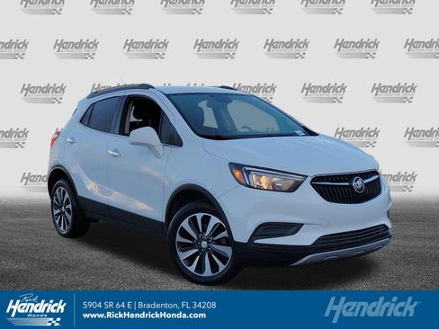 Used 2022 Buick Encore Preferred w/ Safety Package image 1