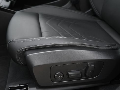 Certified 2025 BMW X1 xDrive28i image 27