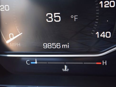 Used 2025 GMC Sierra 1500 SLT image 25