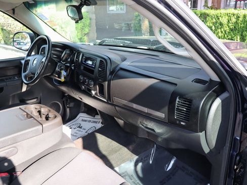 Used 2010 Chevrolet Silverado 1500 LT w/ Power Pack Plus image 33