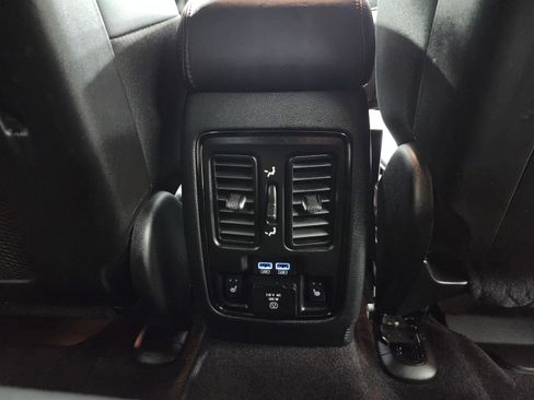 Used 2018 Jeep Grand Cherokee High Altitude image 23