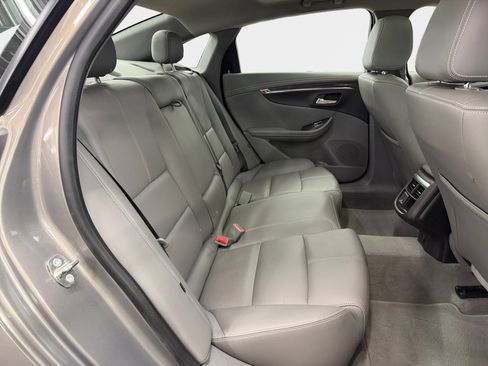 Used 2018 Chevrolet Impala LT image 11