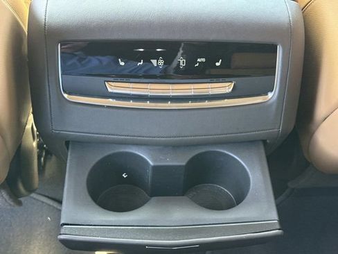 Used 2023 Cadillac Escalade Sport w/ LPO, ONYX Package image 17