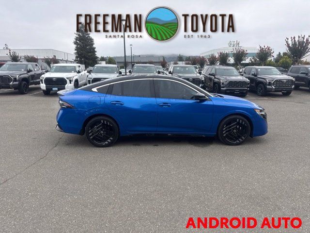 Used 2026 Nissan Sentra SR w/ Floor Mat Package FWD image 4