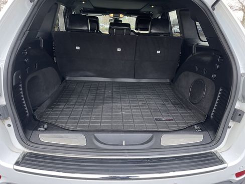 Used 2019 Jeep Grand Cherokee Limited w/ Luxury Group II image 30