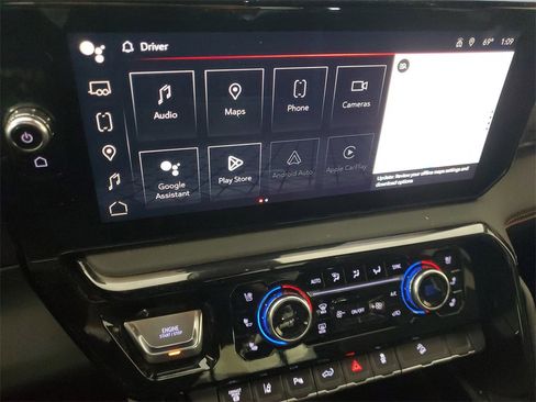 Used 2024 GMC Sierra 2500 AT4 w/ AT4 Premium Plus Package image 17