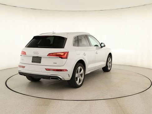 Certified 2023 Audi Q5 2.0T Premium Plus w/ Premium Plus Package AWD/4WD image 6