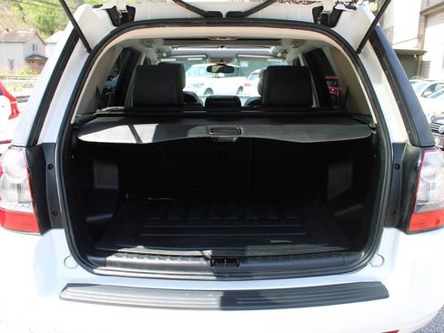 Used 2011 Land Rover LR2 HSE AWD/4WD image 28