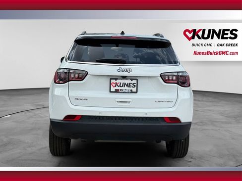 Used 2025 Jeep Compass Limited AWD/4WD image 9