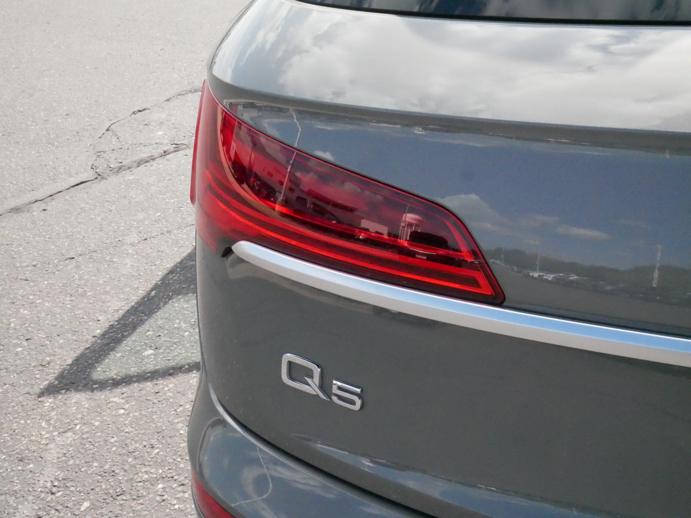Used 2023 Audi Q5 2.0T Premium w/ Convenience Package AWD/4WD image 17