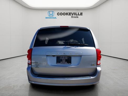 Used 2017 Dodge Grand Caravan SXT w/ Driver Convenience Group FWD image 6