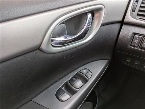 Used 2013 Nissan Sentra S image 15