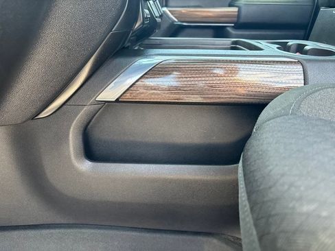 Used 2020 Chevrolet Silverado 1500 RST image 31