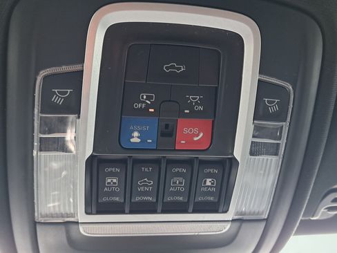 Used 2022 RAM 1500 Laramie w/ Night Edition AWD/4WD image 25