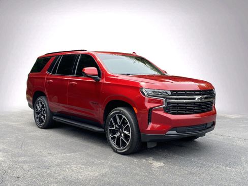 Used 2021 Chevrolet Tahoe RST RWD image 2