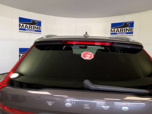 Used 2023 Volvo XC60 B5 Ultimate w/ Climate Package AWD/4WD image 9