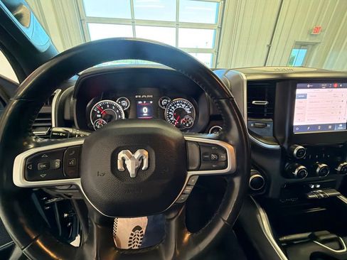 Used 2023 RAM 1500 Big Horn AWD/4WD image 37