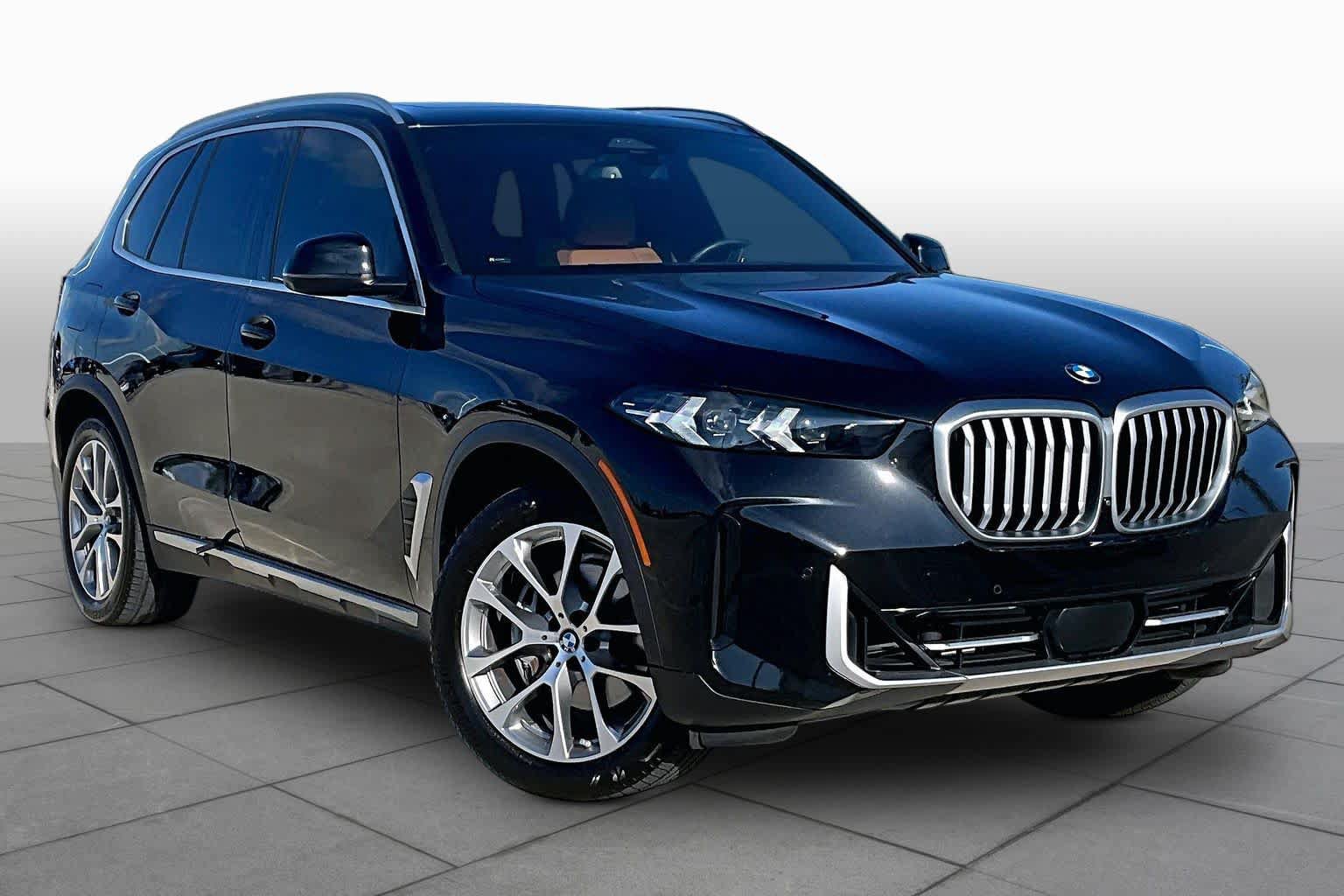 Used 2024 BMW X5 sDrive40i w/ Parking Assistance Package RWD image 2