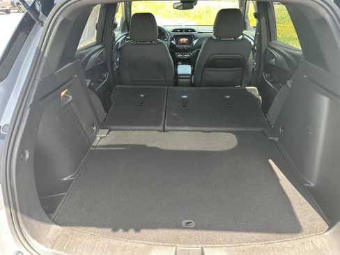 Certified 2023 Chevrolet TrailBlazer RS w/ Convenience Package AWD/4WD image 30