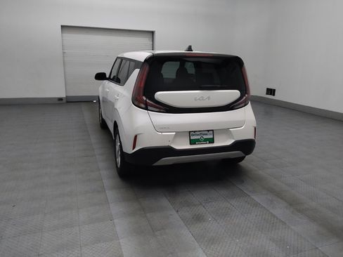 Used 2023 Kia Soul LX w/ LX Technology Package image 5