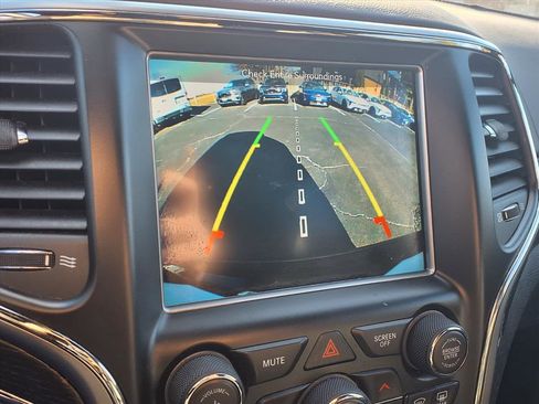 Used 2018 Jeep Grand Cherokee High Altitude image 10