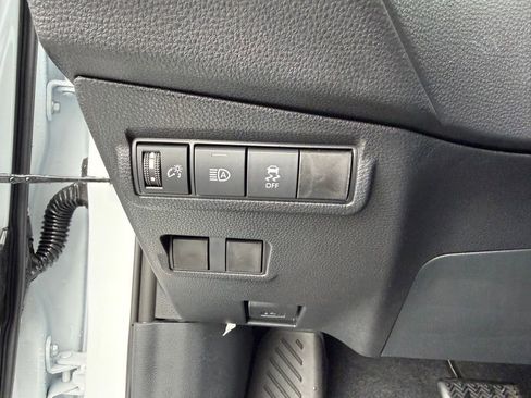 New 2026 Toyota Corolla Cross LE AWD/4WD image 19