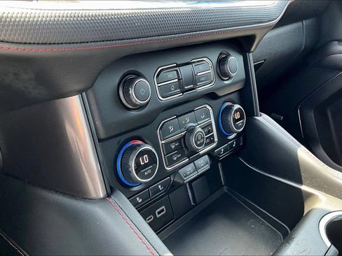 Used 2022 Chevrolet Tahoe RST w/ Luxury Package RWD image 15
