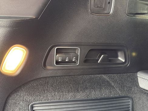 Used 2024 Mercedes-Benz GLS 450 4MATIC image 14