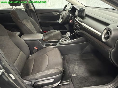 Used 2019 Kia Forte LXS FWD image 21