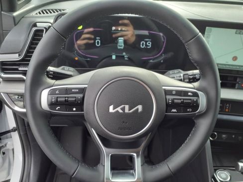 Used 2025 Kia Sportage X-Line w/ Premium Package image 19