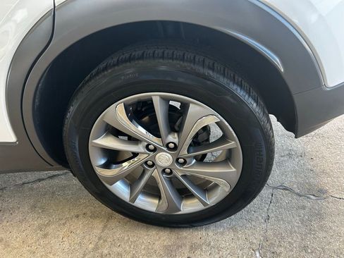 Used 2023 Buick Encore GX Essence w/ Experience Buick Package image 8