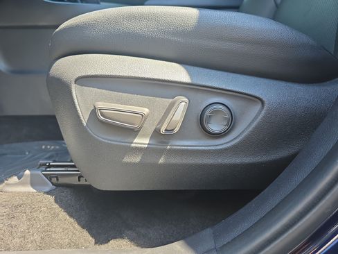 Used 2024 Toyota Grand Highlander FWD image 27