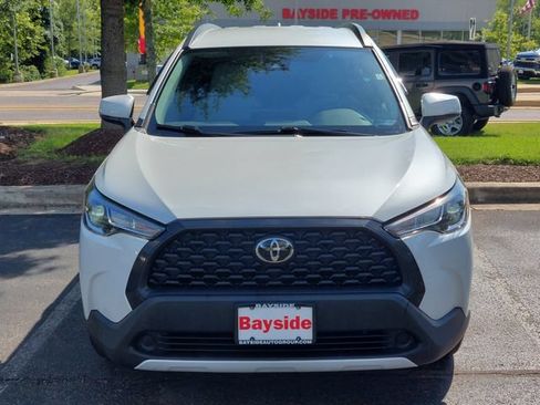 Used 2022 Toyota Corolla Cross LE AWD/4WD image 3