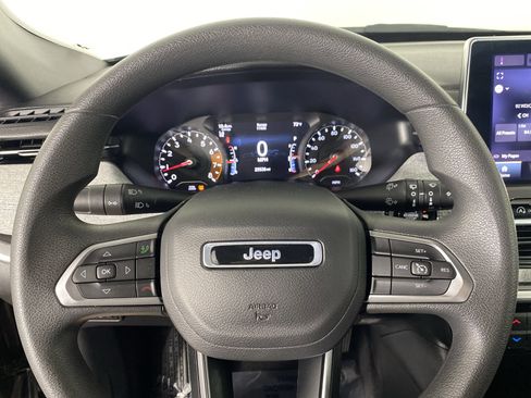 Used 2023 Jeep Compass Sport AWD/4WD image 19
