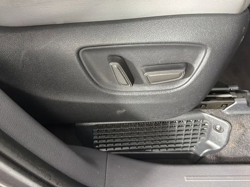 Used 2021 Toyota Sienna XLE image 41