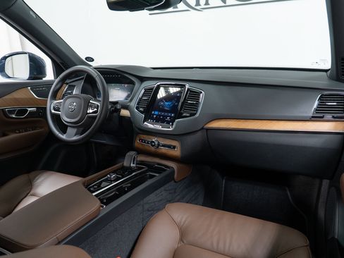 Used 2024 Volvo XC90 B6 Plus w/ Protection Package Premier image 14