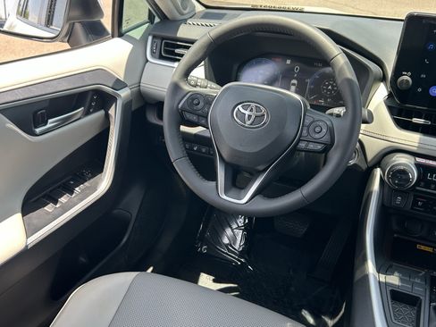Used 2025 Toyota RAV4 Limited w/ Advanced Technology Package FWD image 18