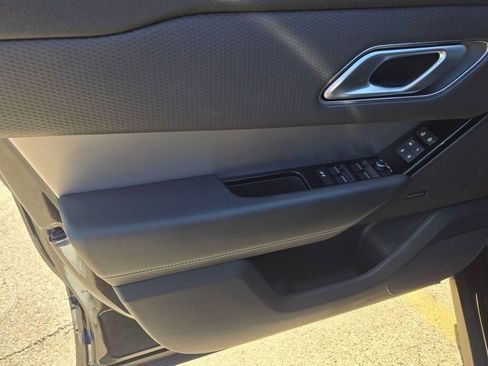 Used 2021 Land Rover Range Rover Velar R-Dynamic S AWD/4WD image 19