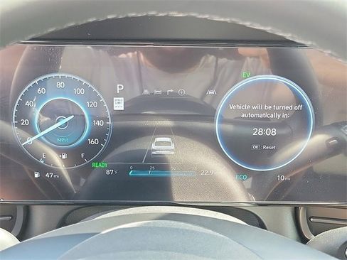 New 2025 Hyundai Elantra SEL image 7