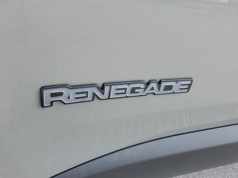Used 2022 Jeep Renegade Altitude w/ Convenience Group AWD/4WD image 29