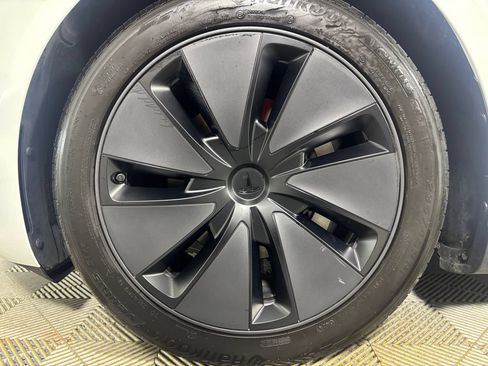 Used 2024 Tesla Model 3 Standard Range RWD image 25