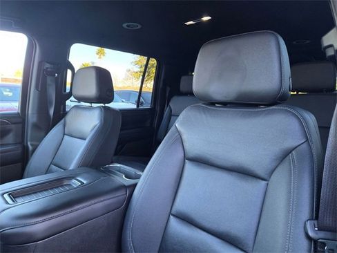 Used 2020 Chevrolet Suburban Premier image 15