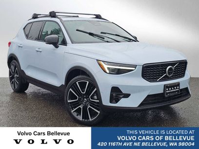Used 2025 Volvo XC40 B5 Ultra w/ Protection Package Premier