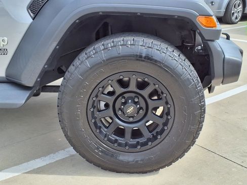 Used 2020 Jeep Wrangler Unlimited Sport S AWD/4WD image 10