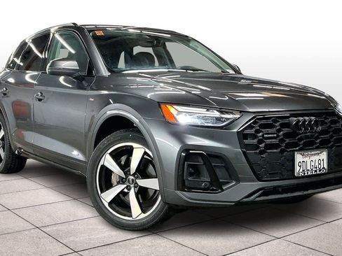 Certified 2023 Audi Q5 2.0T Premium Plus w/ Premium Plus Package image 2