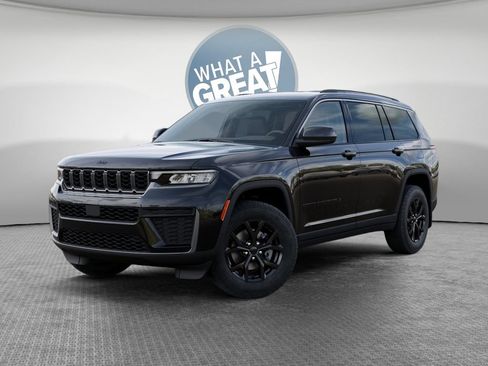 New 2026 Jeep Grand Cherokee L 4WD image 2