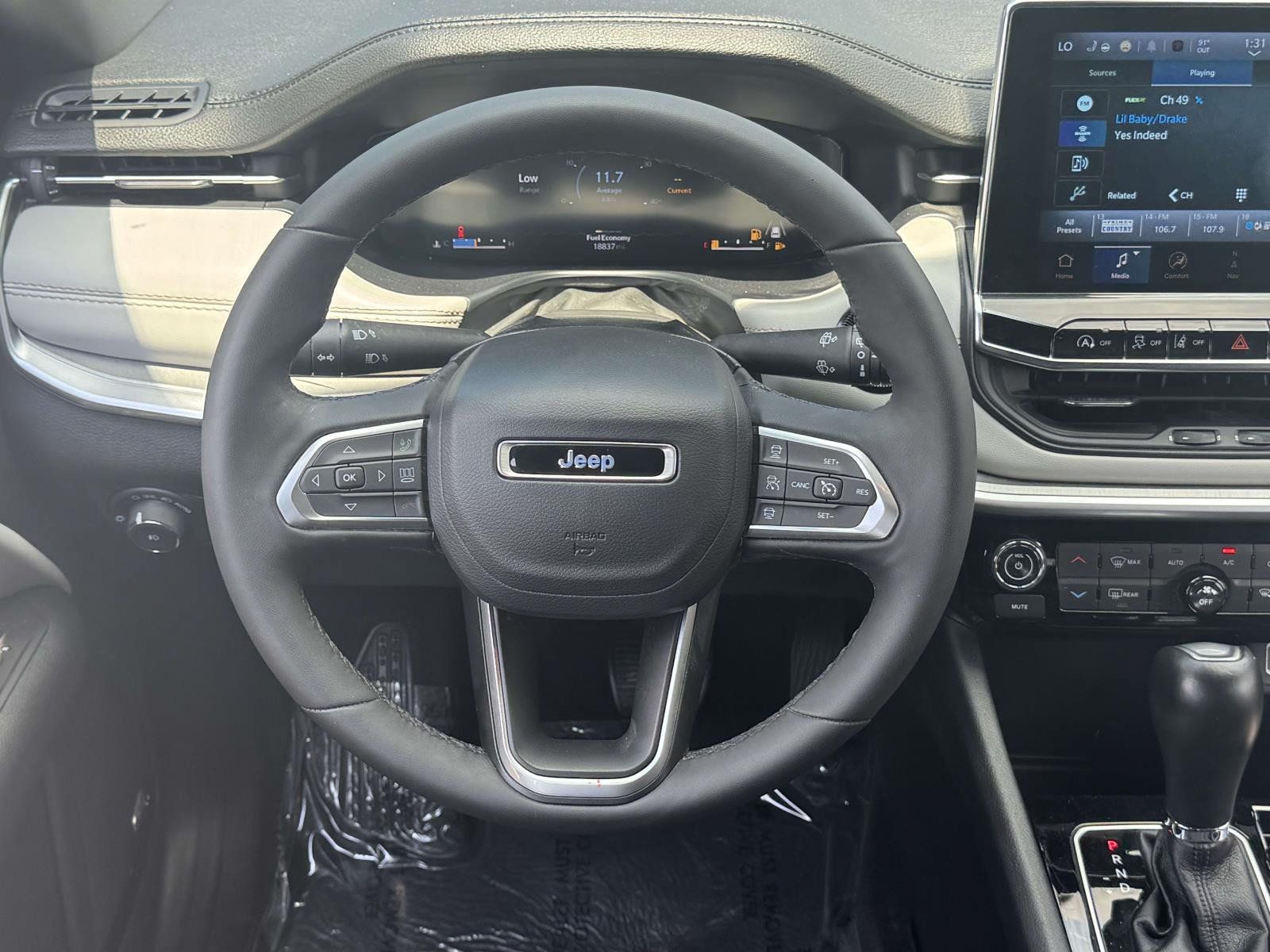 Used 2025 Jeep Compass Limited w/ Elite Group AWD/4WD image 15