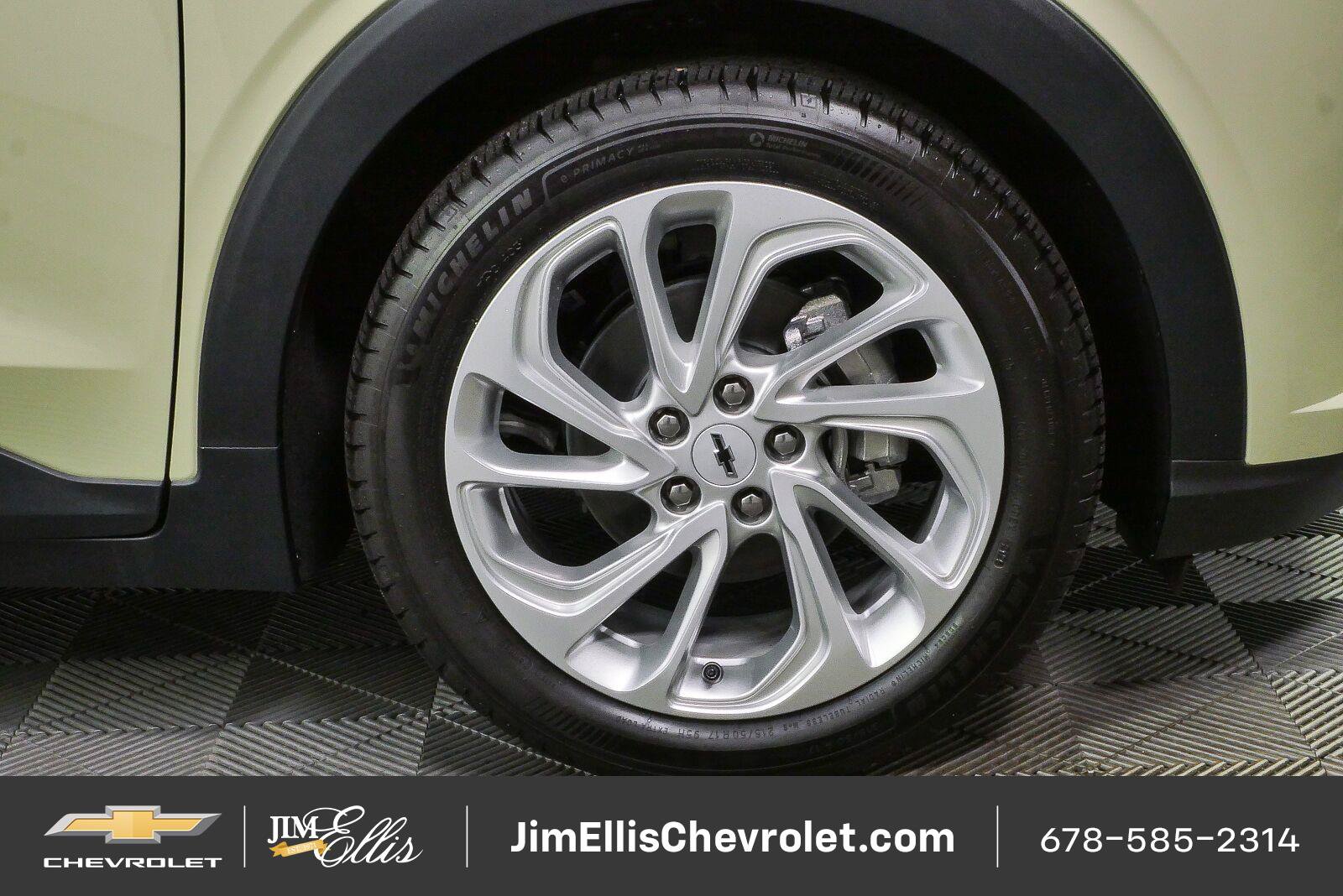 New 2027 Chevrolet Bolt LT w/ Dual Panel Sunroof Package FWD image 33