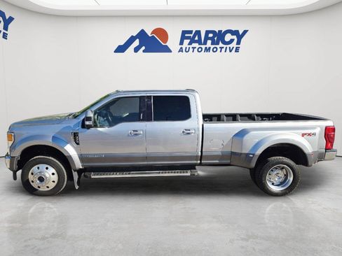 Used 2022 Ford F450 Lariat w/ Lariat Value Package AWD/4WD image 4