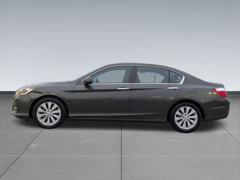 Used 2013 Honda Accord EX image 3